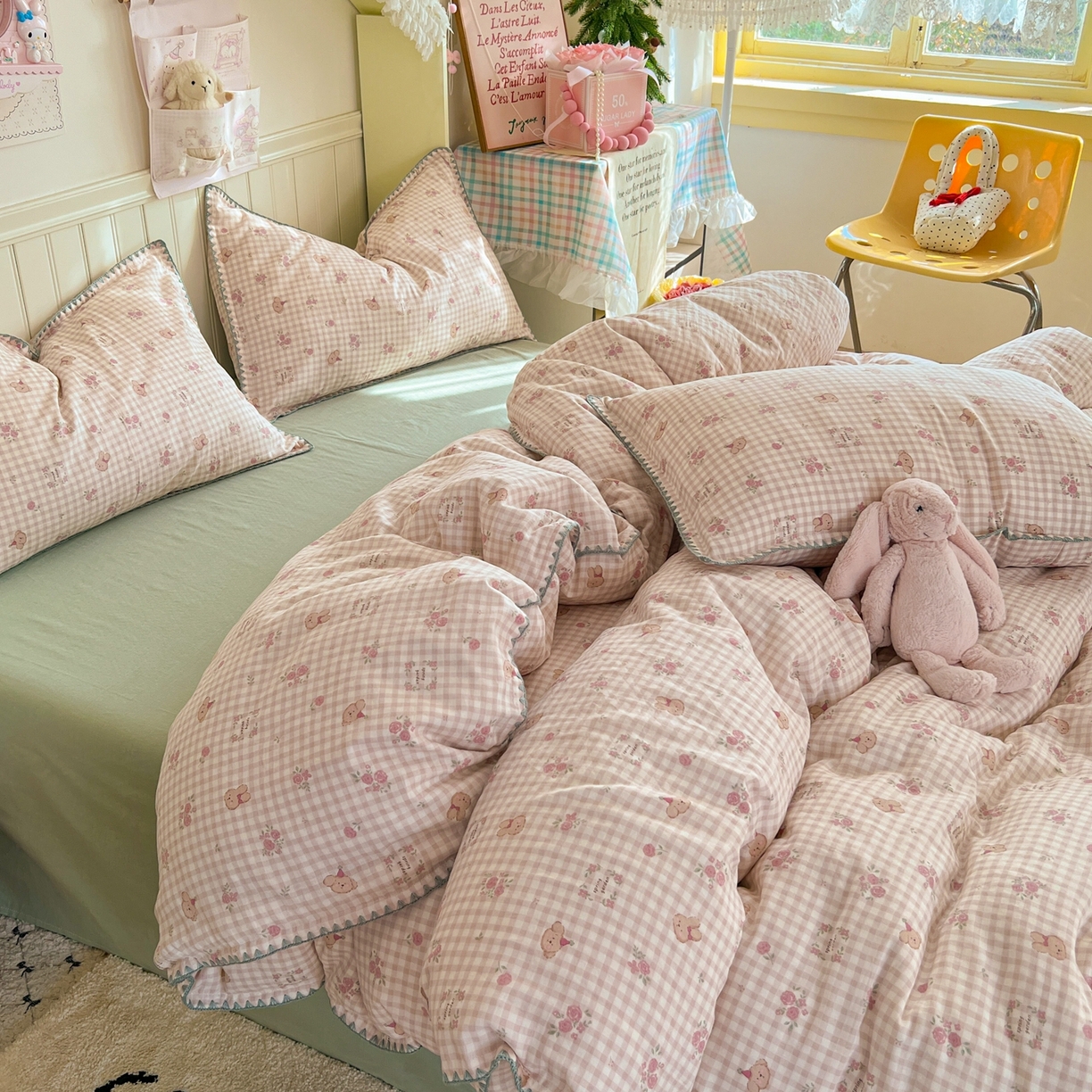 91家纺网 家纺一手货源 找家纺 金丝鸟家纺 2026新款全棉纯棉双层纱贝壳边款四件套 圆梦校园