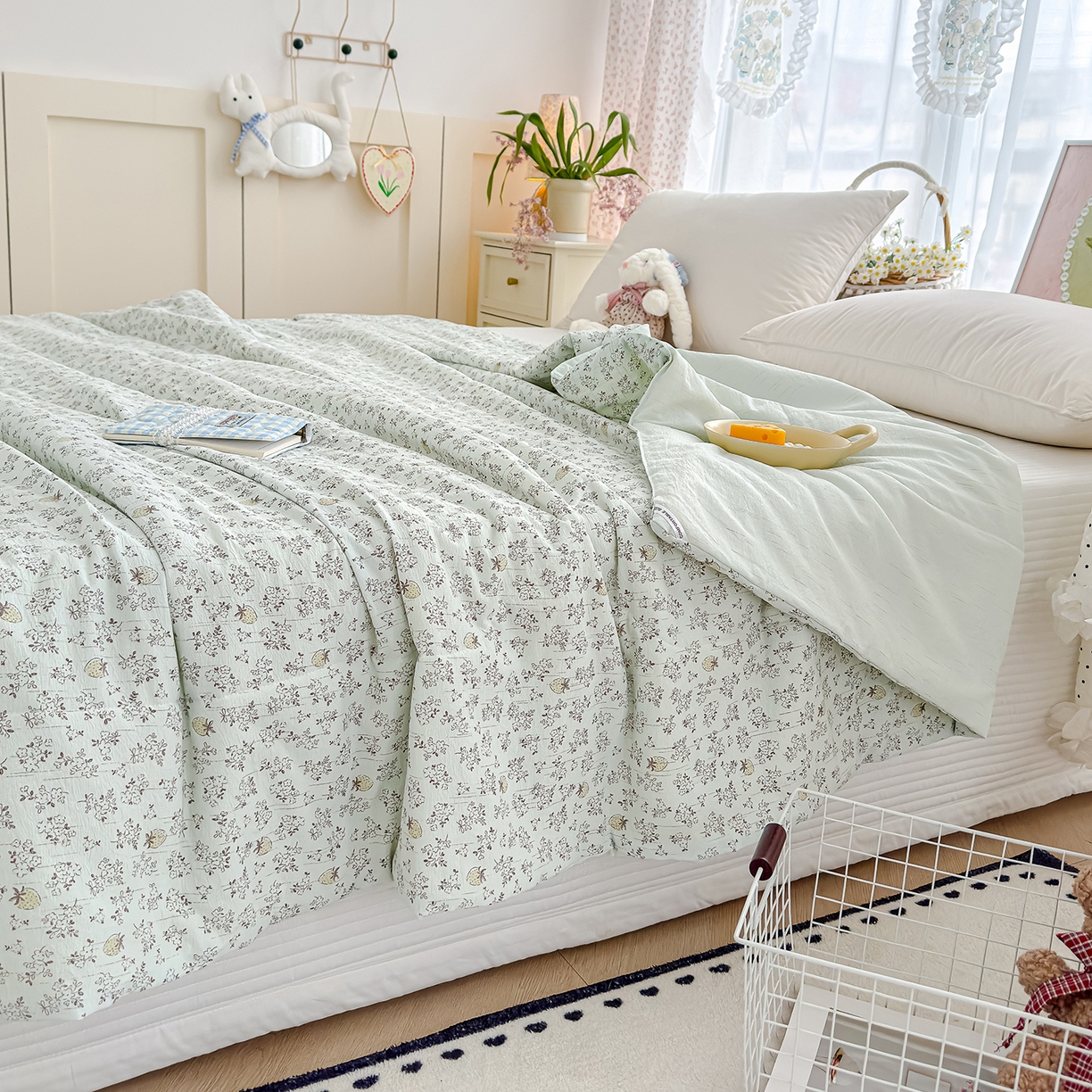 91家纺网 家纺一手货源 找家纺 芯恋家居 2026新款亚麻风云感花边夏被夏凉被空调被春秋被 浅夕