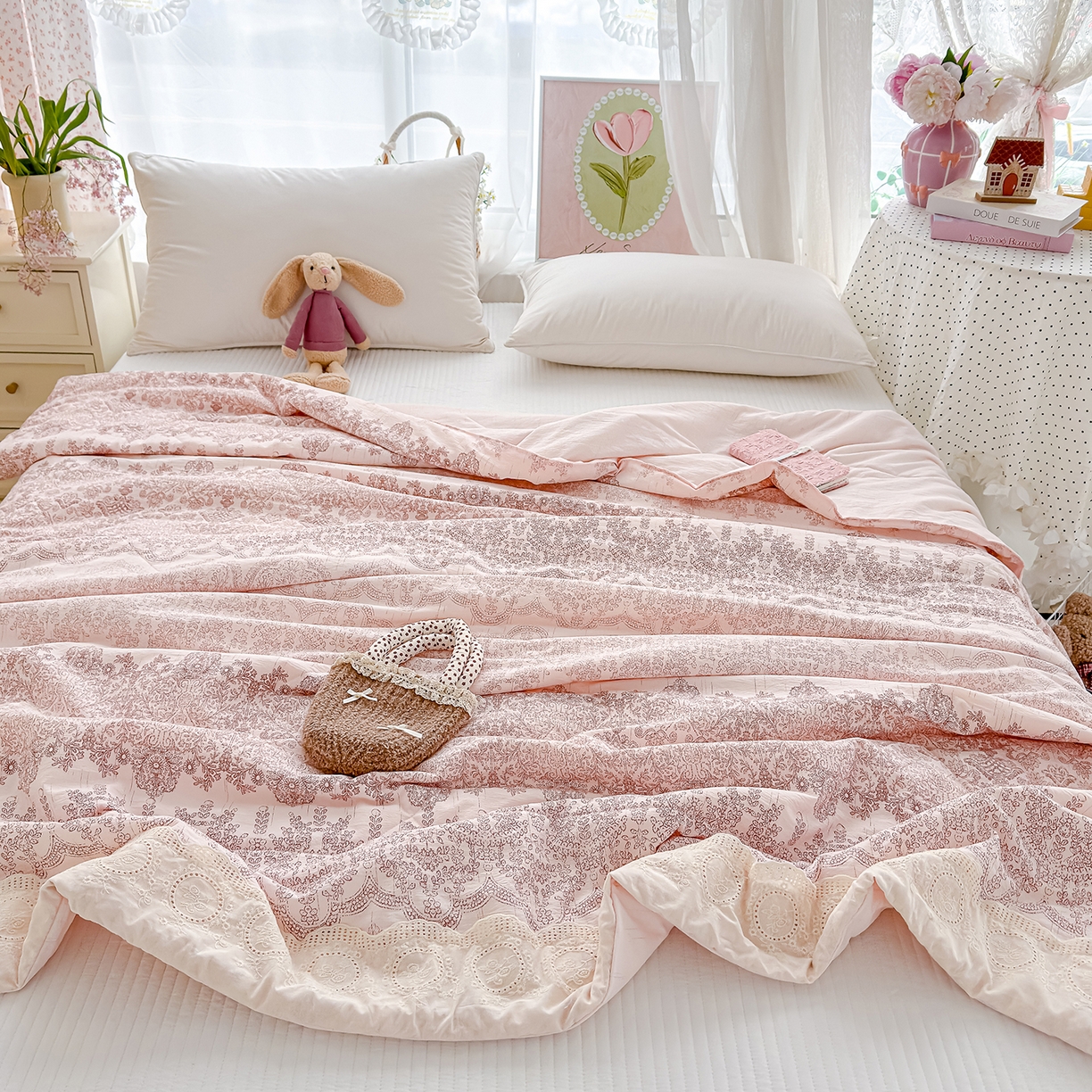 91家纺网 家纺一手货源 找家纺 芯恋家居 2026新款亚麻风云感花边夏被夏凉被空调被春秋被 倾城之恋