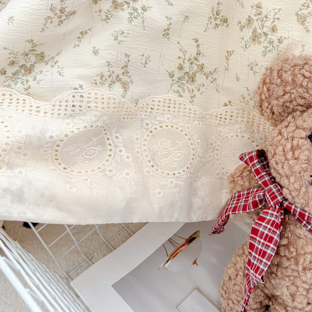 91家纺网 家纺一手货源 找家纺 芯恋家居 2026新款亚麻风云感花边夏被夏凉被空调被春秋被 花满春