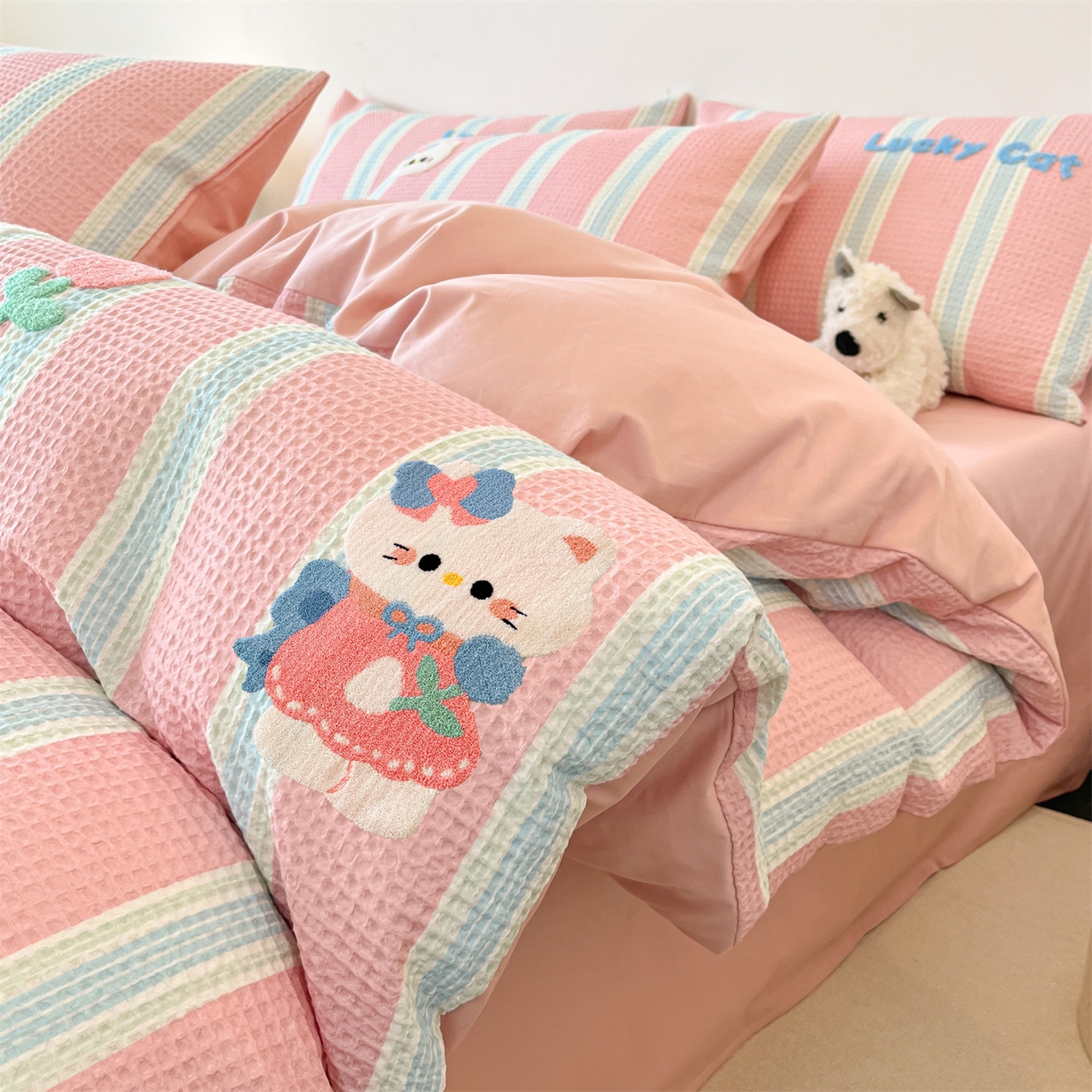 91家纺网 家纺一手货源 找家纺 （总）眷恋家纺 2026新款全棉纯棉A版华夫格B版40支毛巾绣四件套