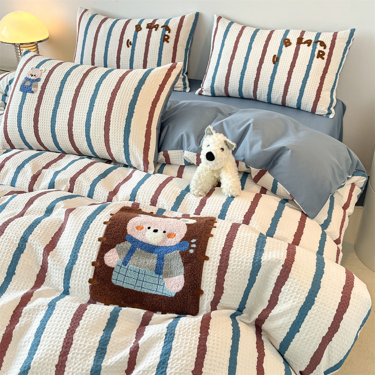 91家纺网 家纺一手货源 找家纺 眷恋家纺 2026新款全棉纯棉A版华夫格B版40支毛巾绣四件套 安可拉熊