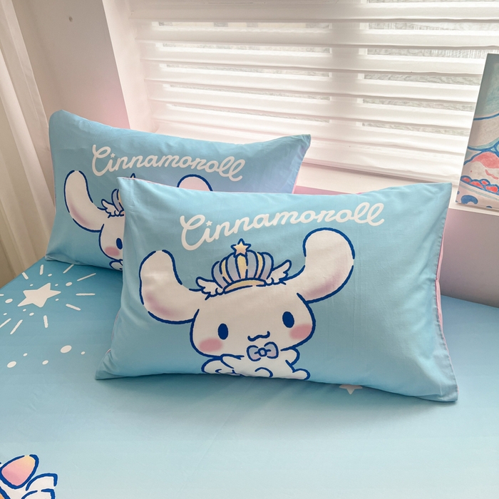 91家纺网 家纺一手货源 找家纺 孩子王家纺 2026新款卡通全棉正版授权大版三丽鸥系列四件套单品单床笠（含防伪码）闪亮玉桂狗