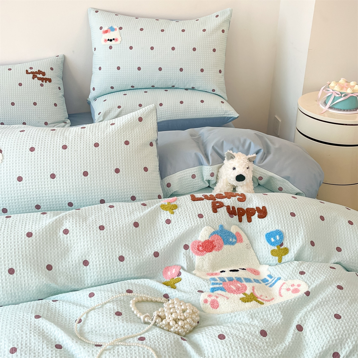 91家纺网 家纺一手货源 找家纺 眷恋家纺 2026新款全棉纯棉A版华夫格B版40支毛巾绣四件套 欢乐狗