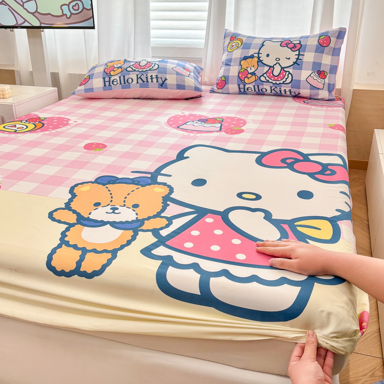 91家纺网 家纺一手货源 找家纺 孩子王家纺 2026新款卡通全棉正版授权大版三丽鸥系列四件套单品单床笠（含防伪码） 格子乐园