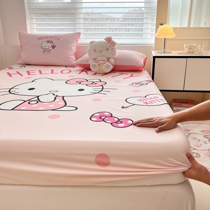 91家纺网 家纺一手货源 找家纺 孩子王家纺 2026新款卡通全棉正版授权大版三丽鸥系列四件套单品单床笠（含防伪码） 时尚KT