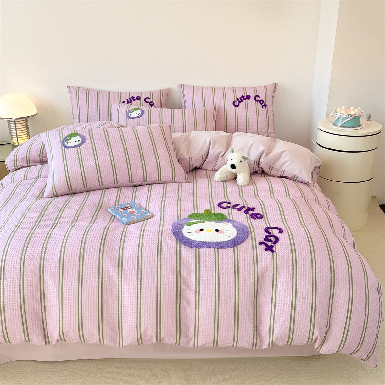 91家纺网 家纺一手货源 找家纺 眷恋家纺 2026新款全棉纯棉A版华夫格B版40支毛巾绣四件套 山竹小猫