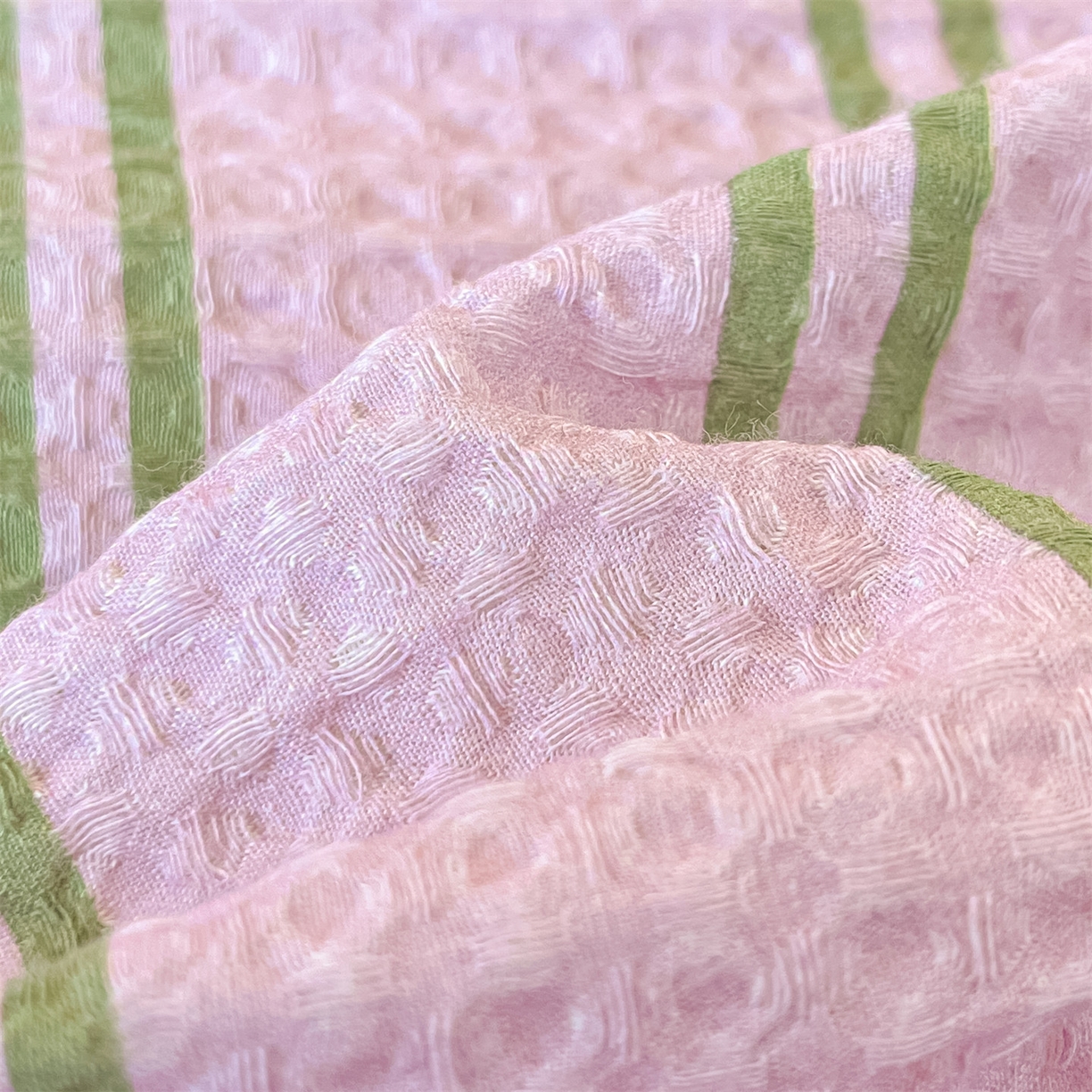 91家纺网 家纺一手货源 找家纺 眷恋家纺 2026新款全棉纯棉A版华夫格B版40支毛巾绣四件套 山竹小猫