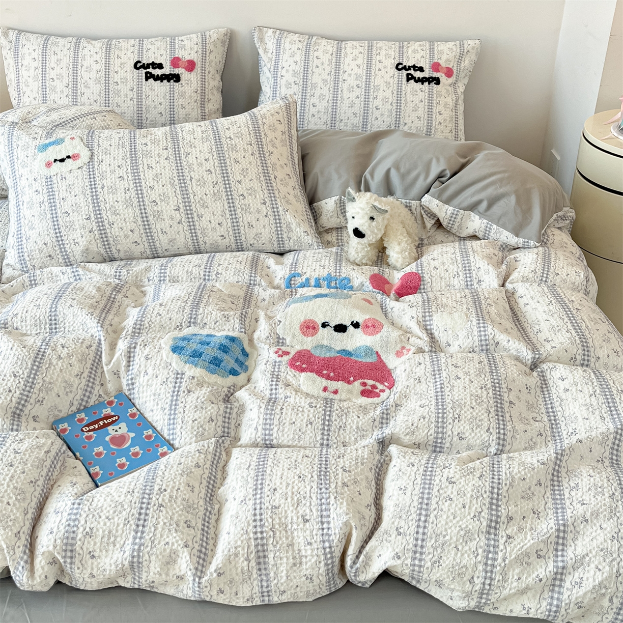 91家纺网 家纺一手货源 找家纺 眷恋家纺 2026新款全棉纯棉A版华夫格B版40支毛巾绣四件套 小狗宝宝