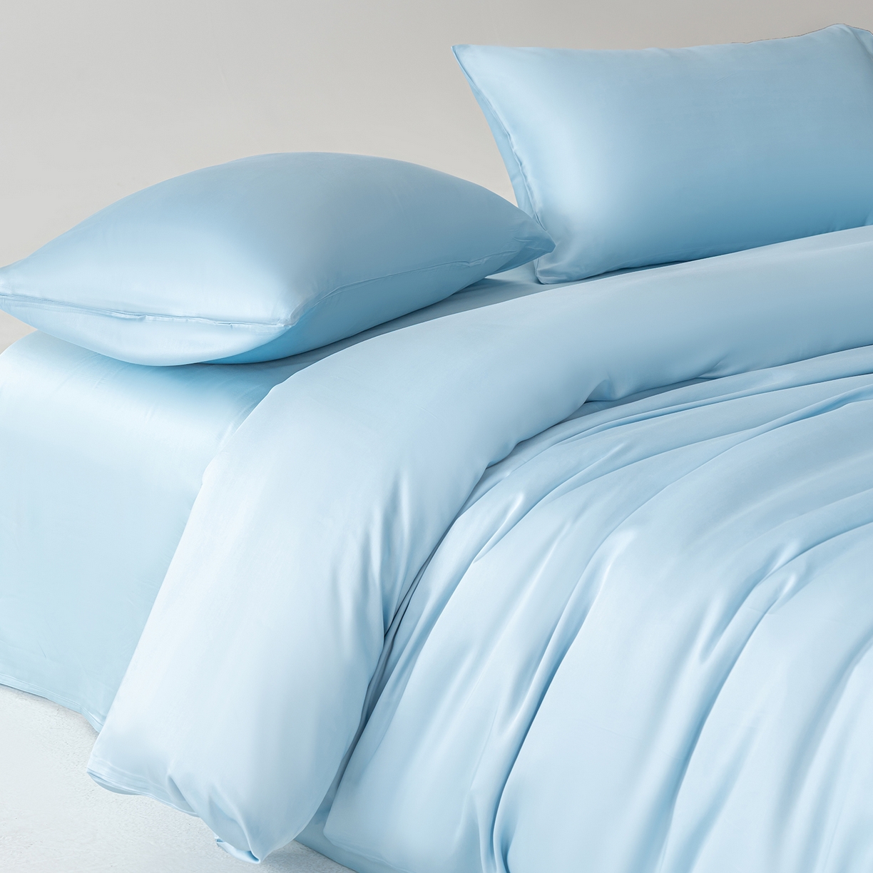 91家纺网 家纺一手货源 找家纺 轩和家居 2026新款60支竹纤维四件套天竹A类婴幼儿级别天然抑菌 天蓝