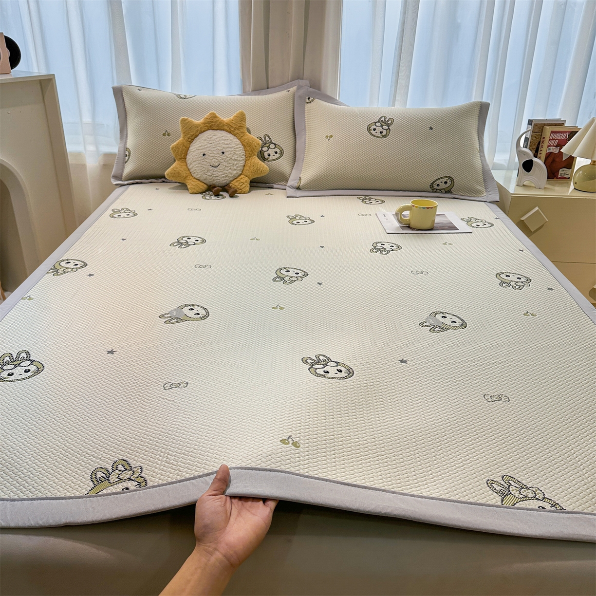 91家纺网 家纺一手货源 找家纺 玉相逢 2026新款卡通提花乙纶凉感凉席-床席款 可爱布布