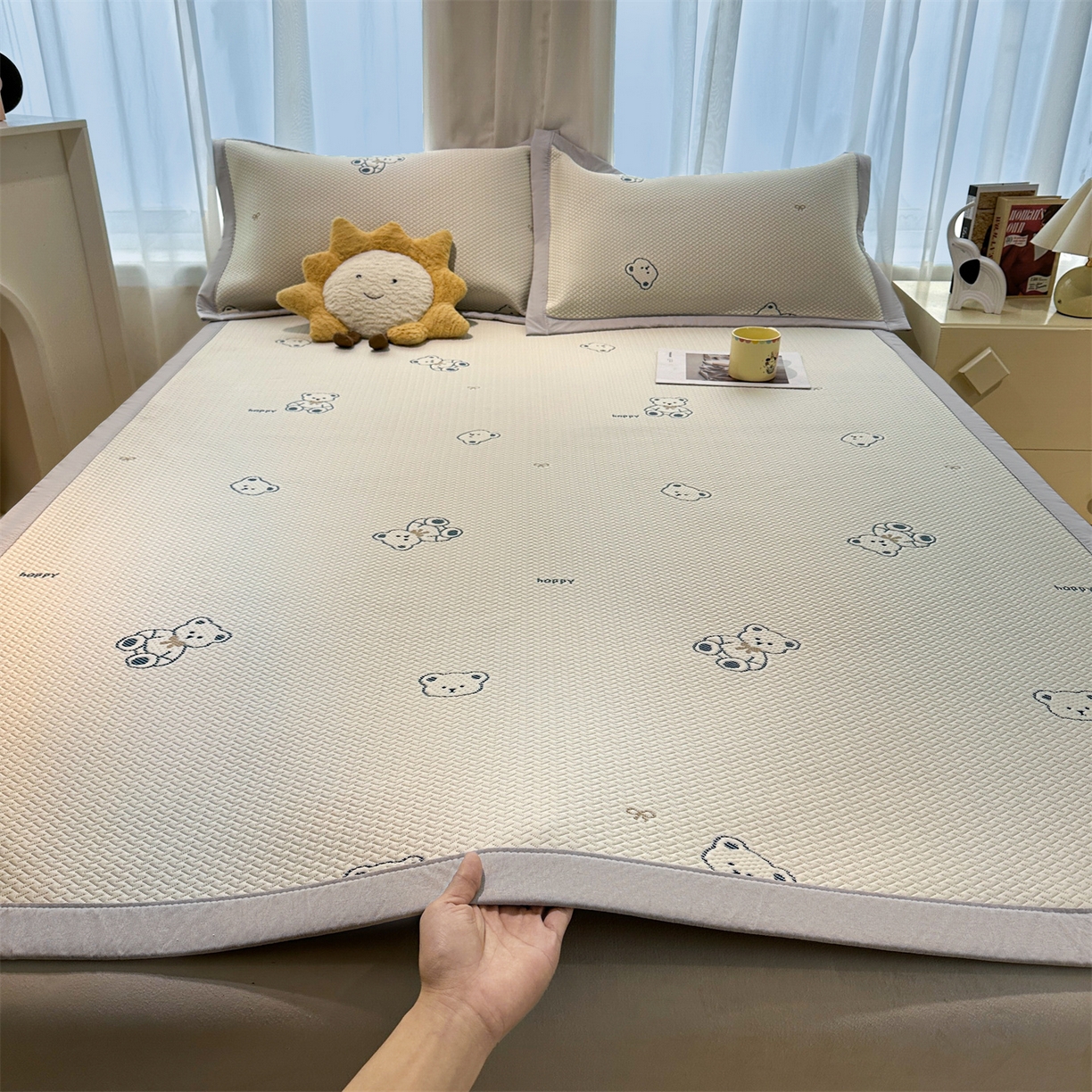 91家纺网 家纺一手货源 找家纺 玉相逢 2026新款卡通提花乙纶凉感凉席-床席款 蓝蓝小熊