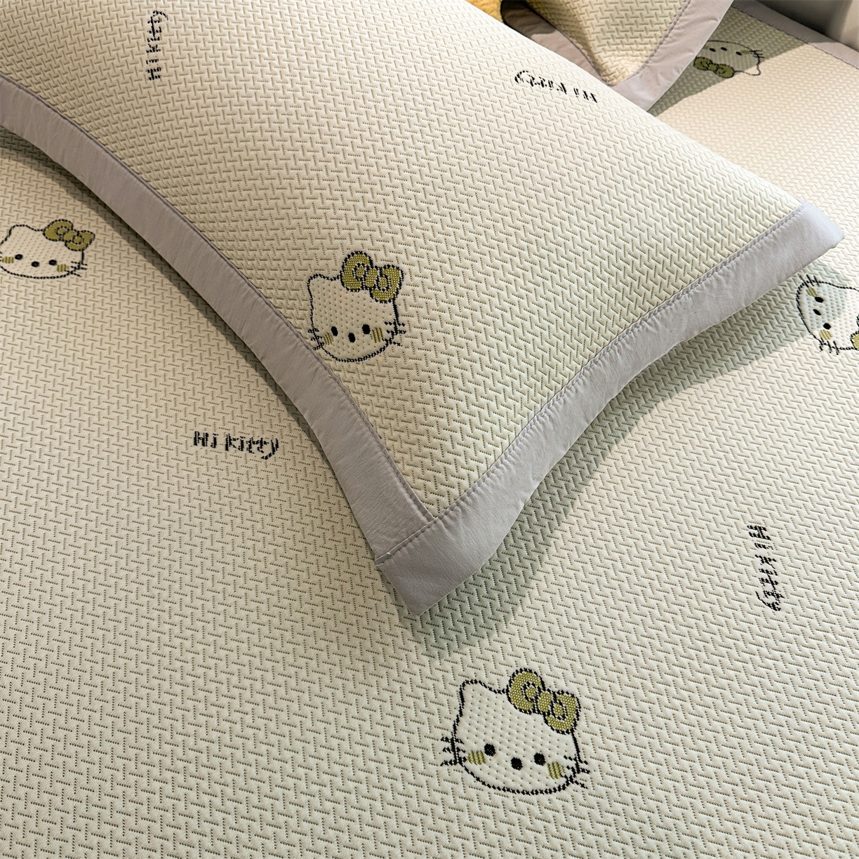 91家纺网 家纺一手货源 找家纺 玉相逢 2026新款卡通提花乙纶凉感凉席-床席款 梦境KT