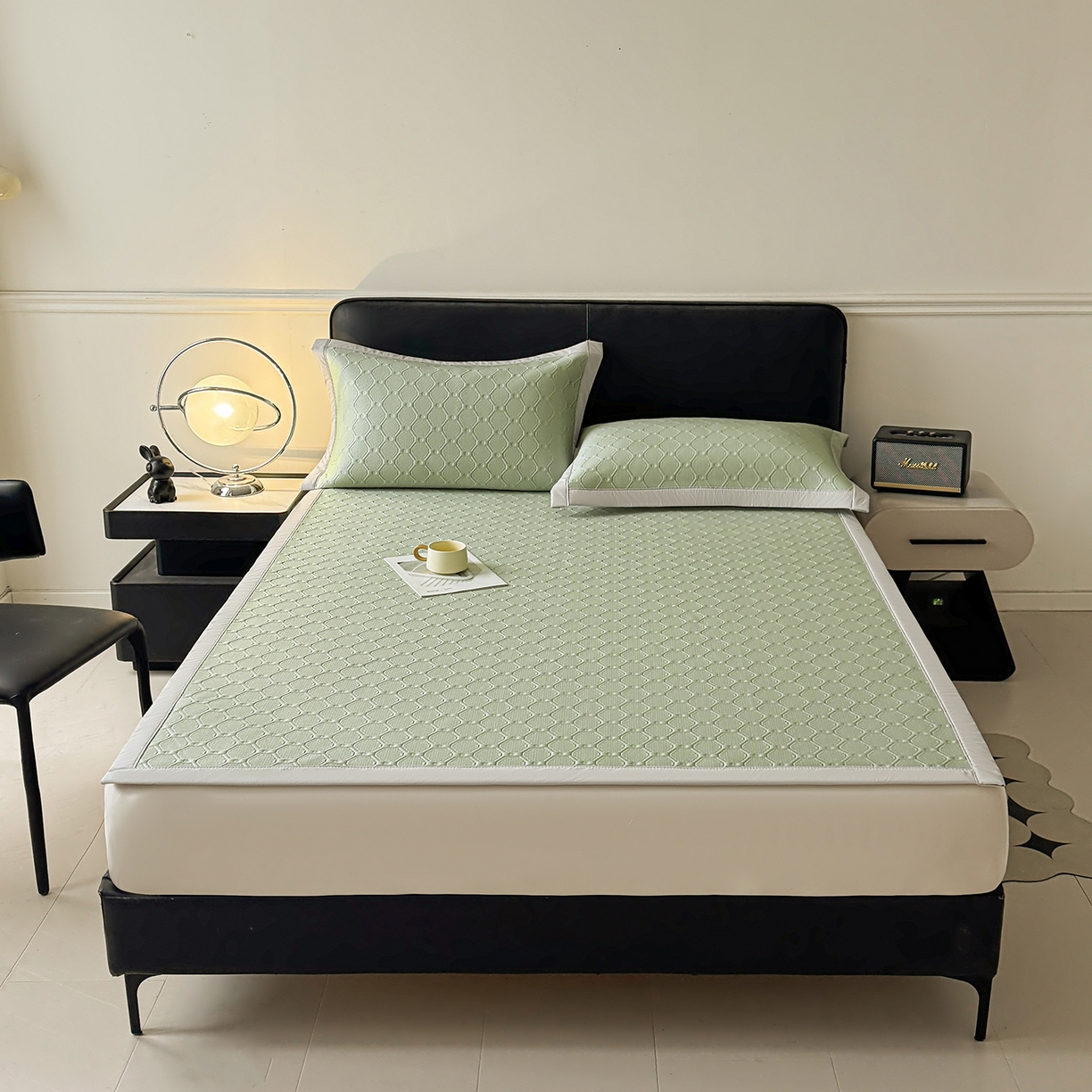 91家纺网 家纺一手货源 找家纺 玉相逢 2026新款立体刺绣乙纶夏凉凉席-蝶韵-床席款 菱格  冰清绿