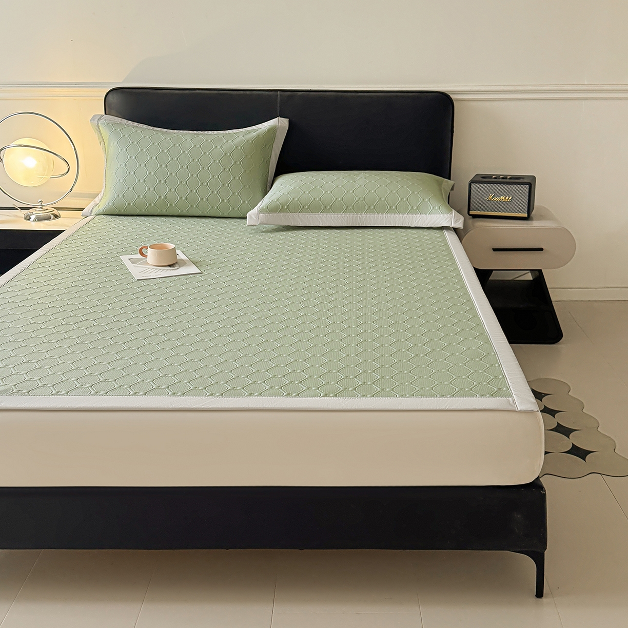 91家纺网 家纺一手货源 找家纺 玉相逢 2026新款立体刺绣乙纶夏凉凉席-蝶韵-床席款 菱格  冰清绿