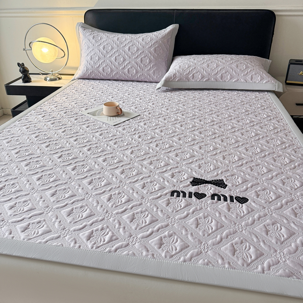 91家纺网 家纺一手货源 找家纺 玉相逢 2026新款立体刺绣乙纶夏凉凉席-蝶韵-床席款 蝶韵 冰雾紫