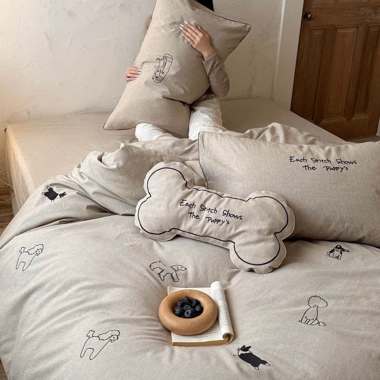 91家纺网 家纺一手货源 找家纺 （总）鹿班家居 2026春季新品色织棉麻精密刺绣系列四件套-小狗日记（标准会员-20）