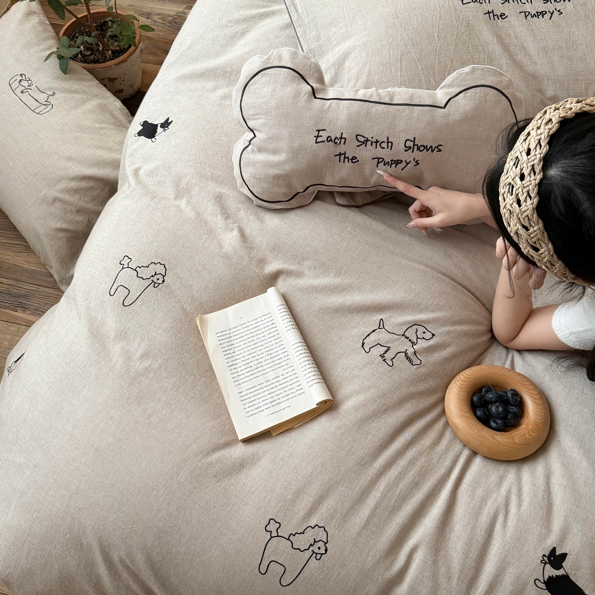 91家纺网 家纺一手货源 找家纺 （总）鹿班家居 2026春季新品色织棉麻精密刺绣系列四件套-小狗日记（标准会员-20）