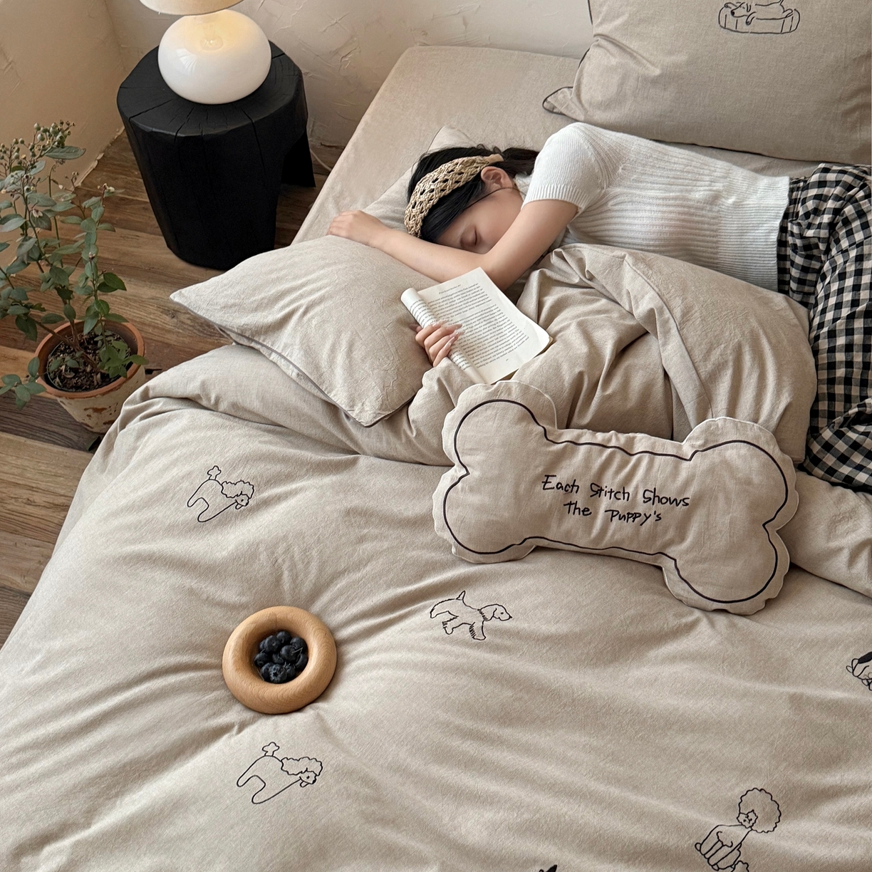 91家纺网 家纺一手货源 找家纺 （总）鹿班家居 2026春季新品色织棉麻精密刺绣系列四件套-小狗日记（标准会员-20）