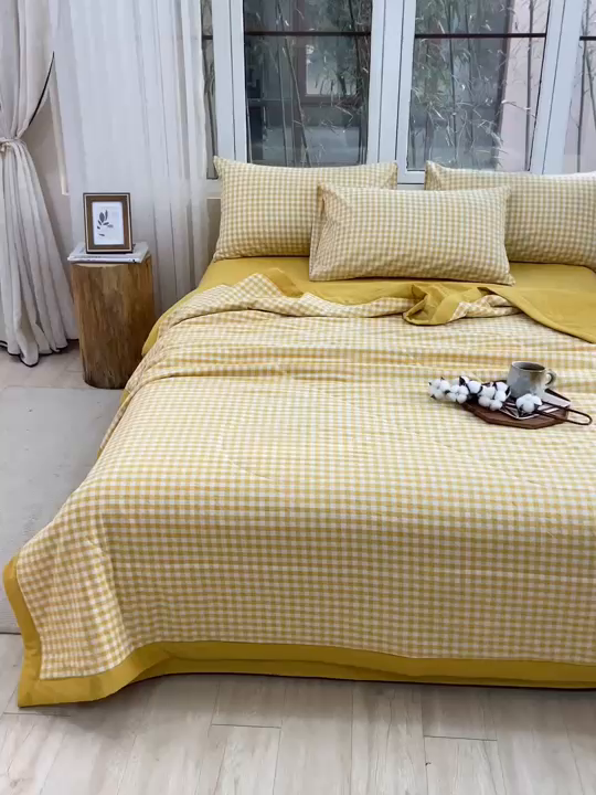 91家纺网 家纺一手货源 找家纺 柠萌家居 2026新款全棉色织水洗棉棉花夏被四件套里外全棉空调被 夏凉被被子被芯 黄小格