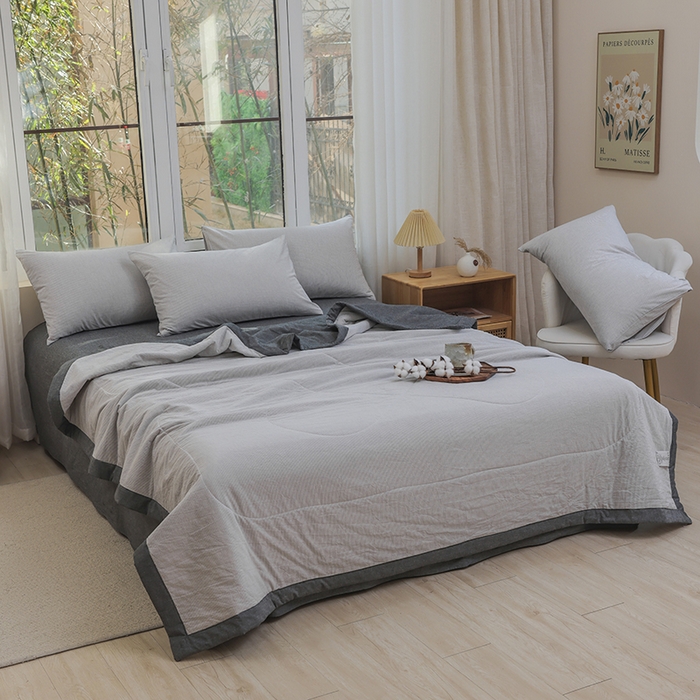 91家纺网 家纺一手货源 找家纺 柠萌家居 2026新款全棉色织水洗棉棉花夏被四件套里外全棉空调被 夏凉被被子被芯 灰密条