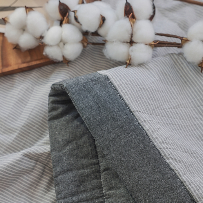 91家纺网 家纺一手货源 找家纺 柠萌家居 2026新款全棉色织水洗棉棉花夏被四件套里外全棉空调被 夏凉被被子被芯 灰密条