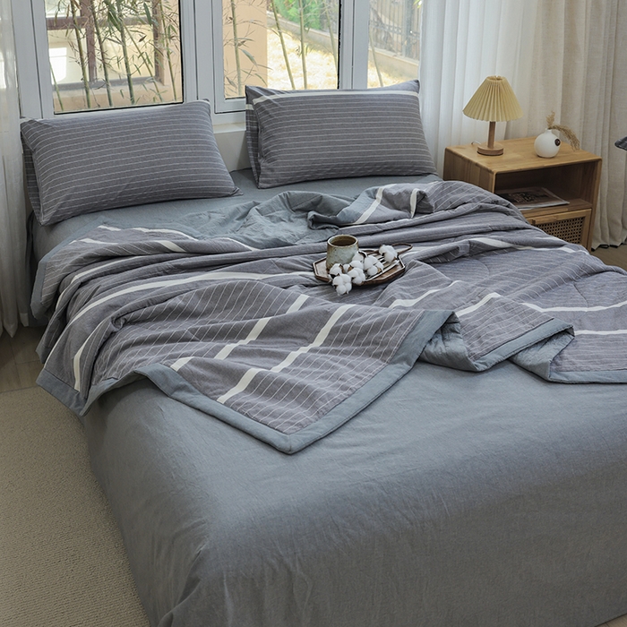 91家纺网 家纺一手货源 找家纺 柠萌家居 2026新款全棉色织水洗棉棉花夏被四件套里外全棉空调被 夏凉被被子被芯 宽双线冷灰