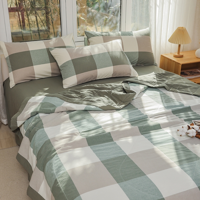 91家纺网 家纺一手货源 找家纺 柠萌家居 2026新款全棉色织水洗棉棉花夏被四件套里外全棉空调被 夏凉被被子被芯 绿大格