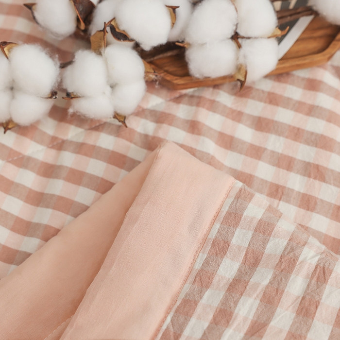 91家纺网 家纺一手货源 找家纺 柠萌家居 2026新款全棉色织水洗棉棉花夏被四件套里外全棉空调被 夏凉被被子被芯 蜜粉小格