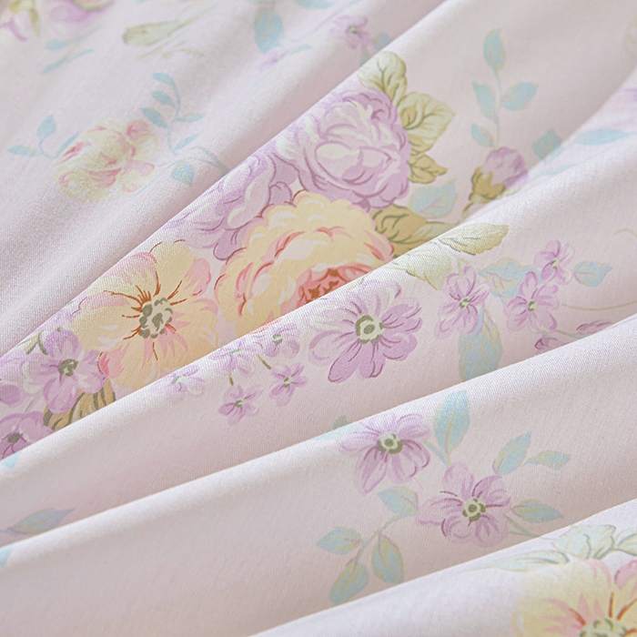 91家纺网 家纺一手货源 找家纺 宜凡家纺 2026新款全棉印花法式夹棉床裙四件套 春日微光