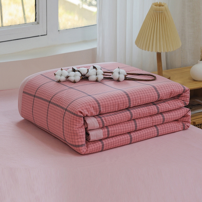 91家纺网 家纺一手货源 找家纺 柠萌家居 2026新款全棉色织水洗棉棉花夏被四件套里外全棉空调被 夏凉被被子被芯 瓦尔粉