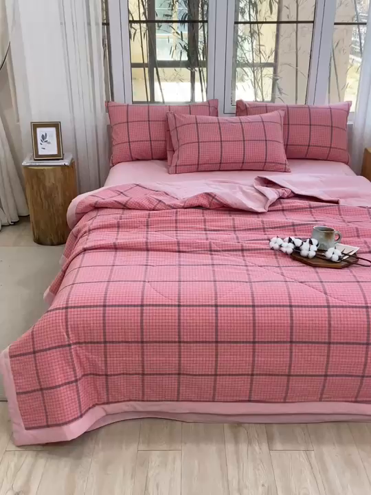 91家纺网 家纺一手货源 找家纺 柠萌家居 2026新款全棉色织水洗棉棉花夏被四件套里外全棉空调被 夏凉被被子被芯 瓦尔粉