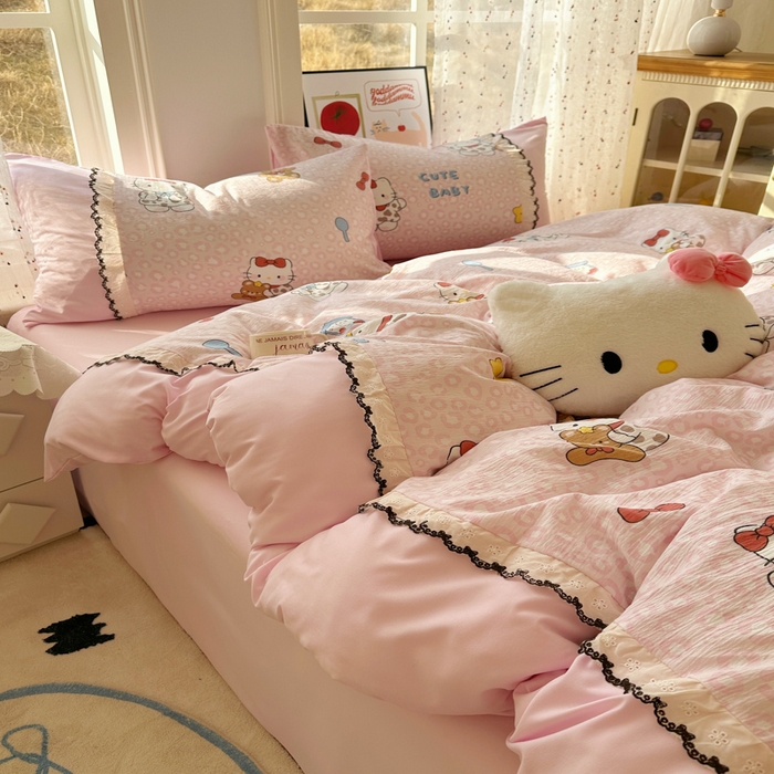 91家纺网 家纺一手货源 找家纺 贝凯瑞 2026新款小花边水洗棉绣花ins小清新床单床裙床笠四件套 哈喽猫咪