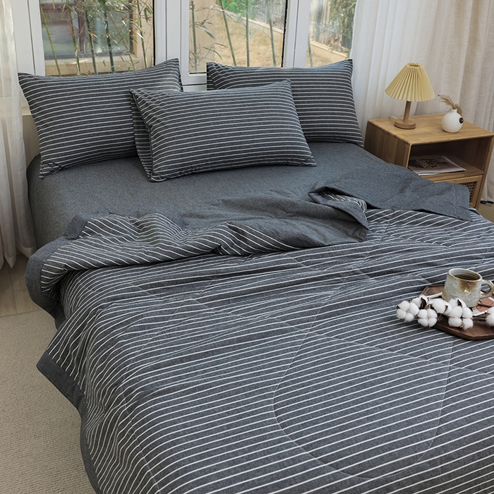 91家纺网 家纺一手货源 找家纺 柠萌家居 2026新款全棉色织水洗棉棉花夏被四件套里外全棉空调被 夏凉被被子被芯 中条纹深灰