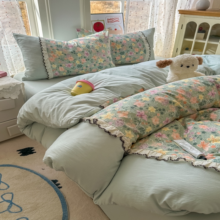 91家纺网 家纺一手货源 找家纺 贝凯瑞 2026新款小花边水洗棉绣花ins小清新床单床裙床笠四件套 浅若花落