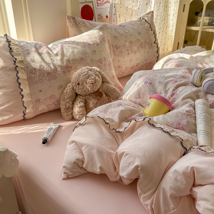 91家纺网 家纺一手货源 找家纺 贝凯瑞 2026新款小花边水洗棉绣花ins小清新床单床裙床笠四件套 西西莉亚