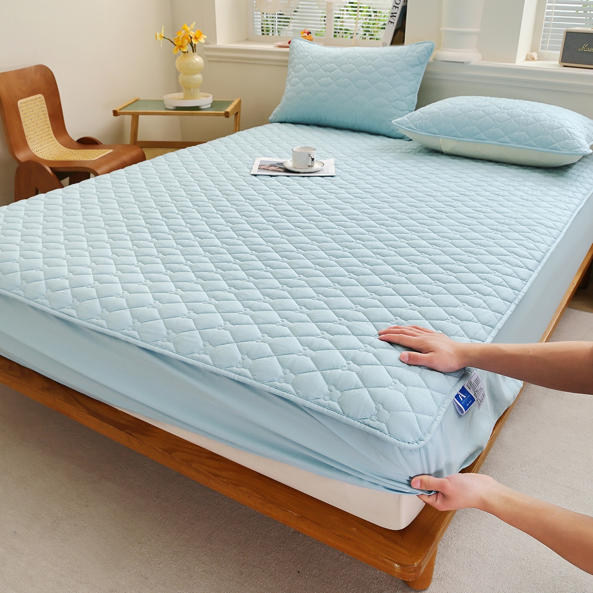 91家纺网 家纺一手货源 找家纺 彩亿家纺 2026新款亲肤柔软13372纯棉床笠三件套床垫保护套-小熊 小熊-丹青蓝