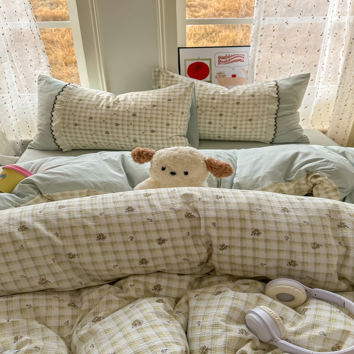 91家纺网 家纺一手货源 找家纺 贝凯瑞 2026新款小花边水洗棉绣花ins小清新床单床裙床笠四件套 佐伊