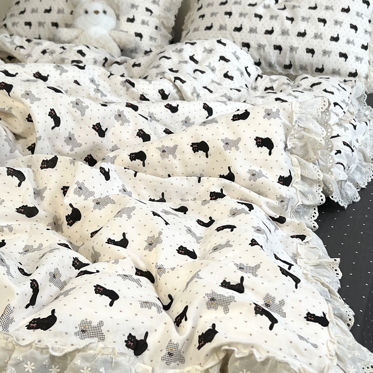 91家纺网 家纺一手货源 找家纺 （总）荣轩家居 2026新款韩式浪漫花边工艺款全棉纯棉双层纱四件套（铺床版）