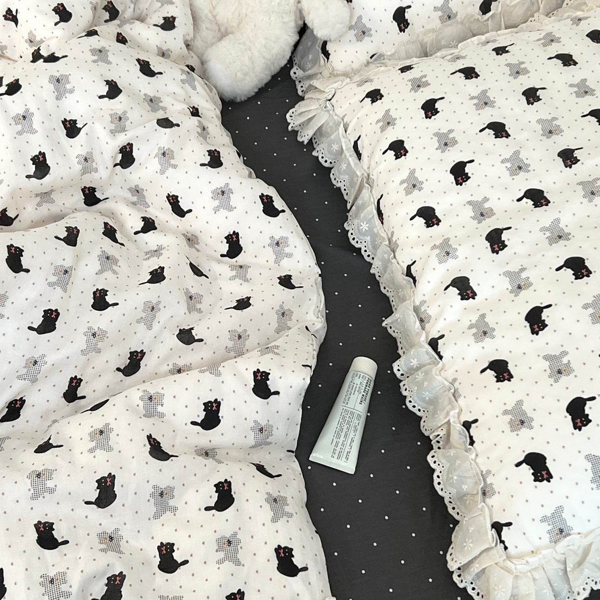 91家纺网 家纺一手货源 找家纺 （总）荣轩家居 2026新款韩式浪漫花边工艺款全棉纯棉双层纱四件套（铺床版）