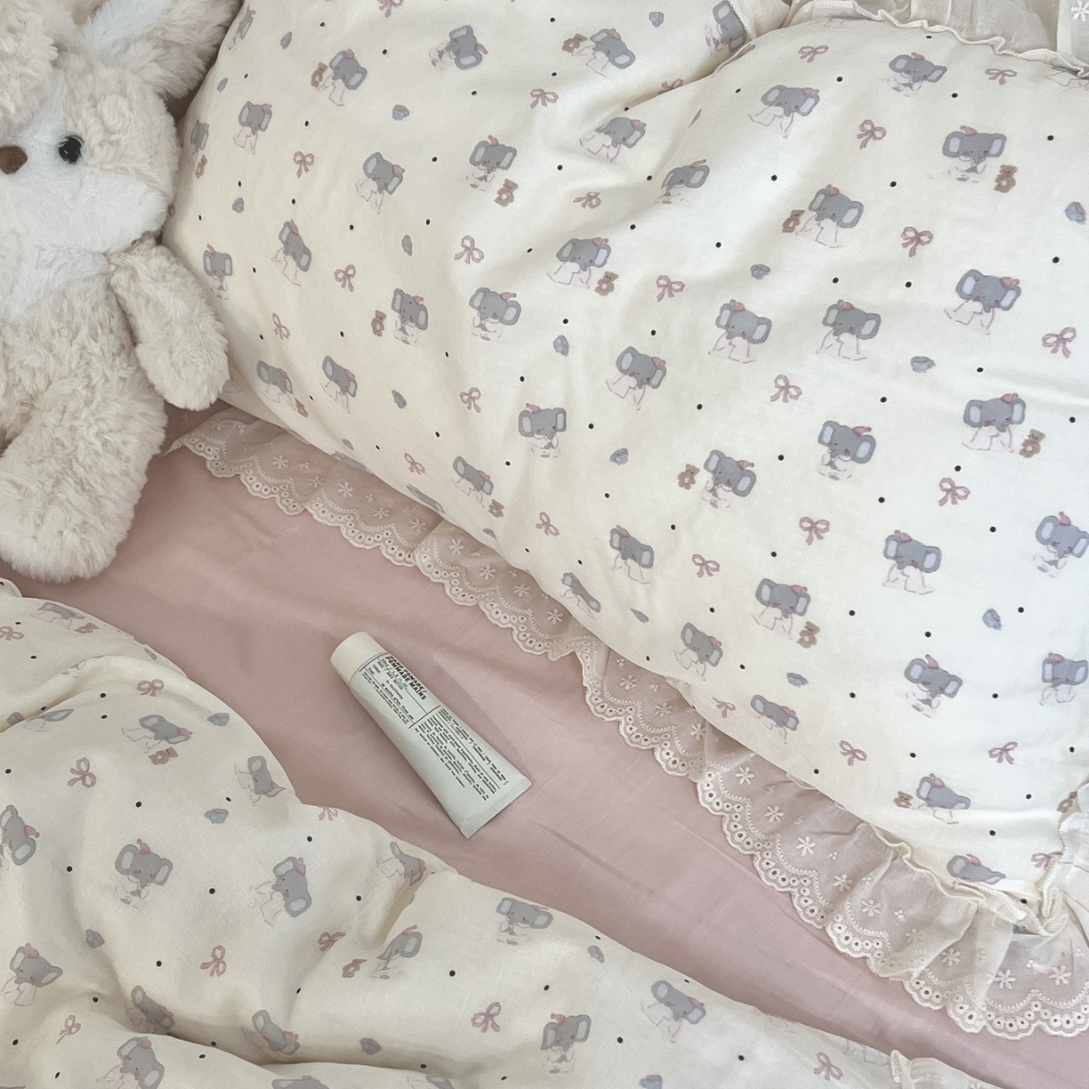 91家纺网 家纺一手货源 找家纺 荣轩家居 2026新款韩式浪漫花边工艺款全棉纯棉双层纱四件套（铺床版） 米宝