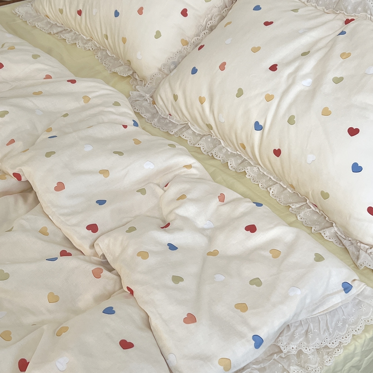 91家纺网 家纺一手货源 找家纺 荣轩家居 2026新款韩式浪漫花边工艺款全棉纯棉双层纱四件套（铺床版） 小甜心