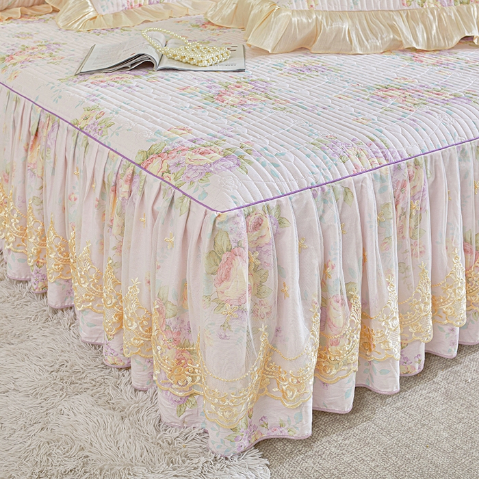 91家纺网 家纺一手货源 找家纺 宜凡家纺 2026新款全棉法式夹棉床裙款三件套 春日微光