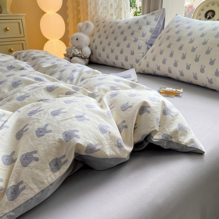 91家纺网 家纺一手货源 找家纺 豫见家纺 2026新款古法水洗仿棉云感纱四件套 吉米兔-灰