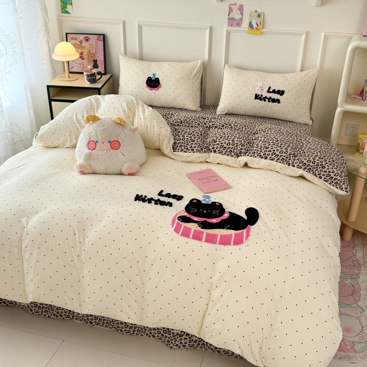 91家纺网 家纺一手货源 找家纺 三朵家纺 2026春夏新款云柔棉水洗棉毛巾绣四件套 可爱猫咪酱-豹纹