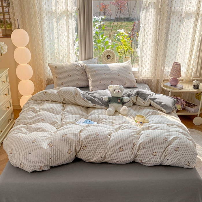 91家纺网 家纺一手货源 找家纺 豫见家纺 2026新款古法水洗仿棉云感纱四件套 木马乐园