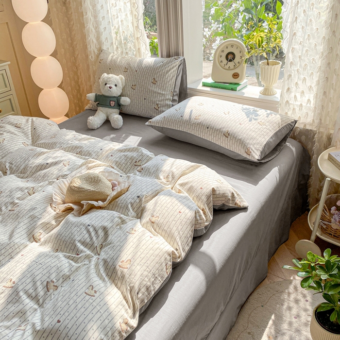 91家纺网 家纺一手货源 找家纺 豫见家纺 2026新款古法水洗仿棉云感纱四件套 木马乐园