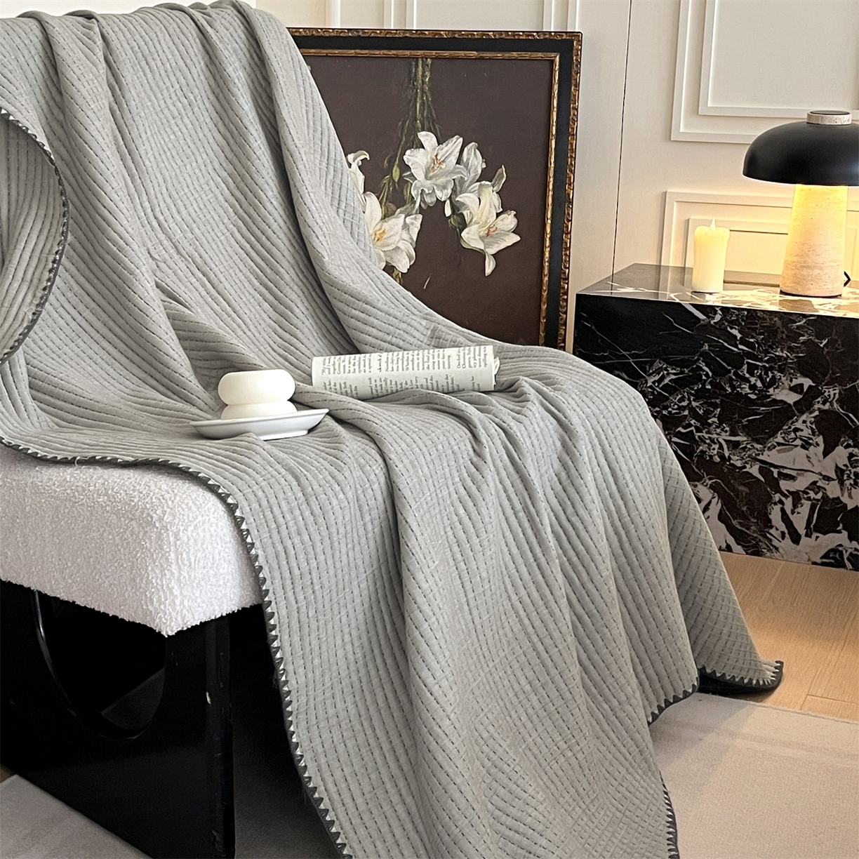 91家纺网 家纺一手货源 找家纺 三朵家纺 2026春夏新款全棉纯棉双层纱夹棉三明治夏被毯子午休毯多功能夏被夏凉被空调被 简约灰