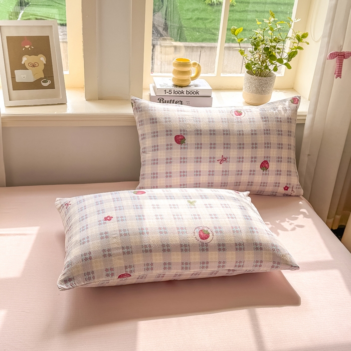 91家纺网 家纺一手货源 找家纺 爱屋及屋 2026新款双层纱小包边棉花夏被【含买家秀】 草莓格