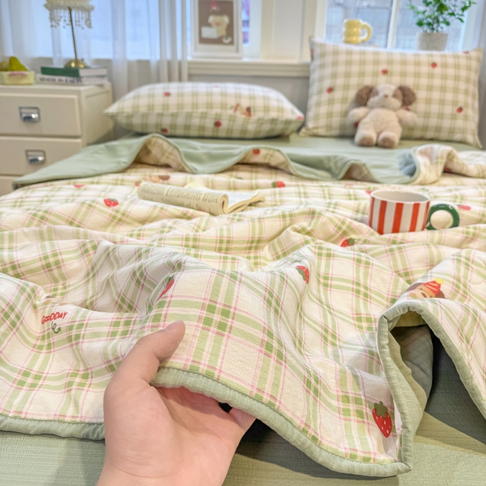 91家纺网 家纺一手货源 找家纺 爱屋及屋 2026新款双层纱小包边棉花夏被【含买家秀】 绿格小狗